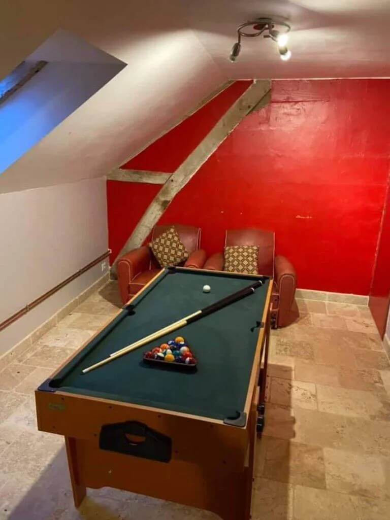 Billard Gîte équipé pour les adolescents