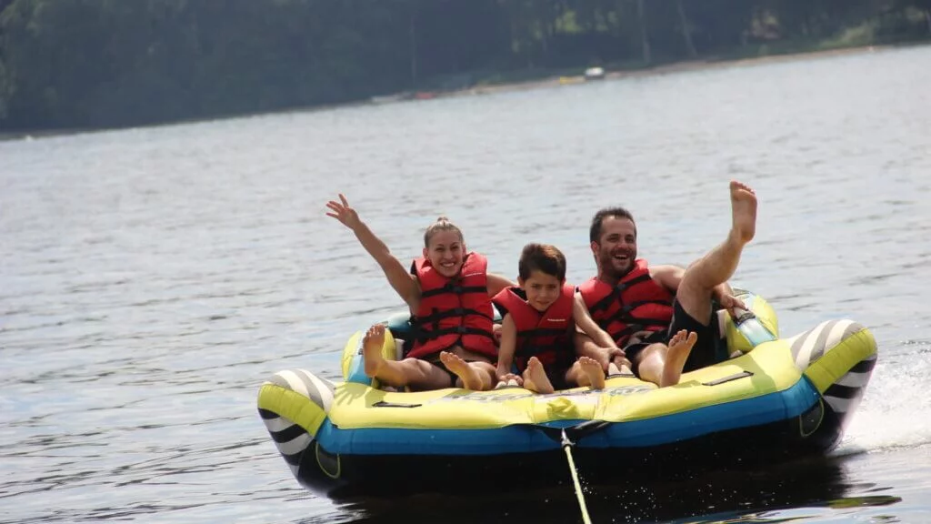 Où se baigner dans la Nièvre ? Le lac des Settons